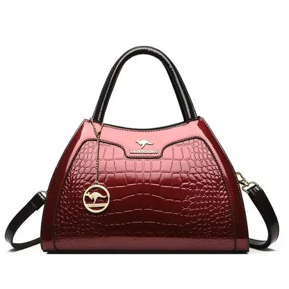 💥 31% OFF 💥 on this luxurious handbag - made of soft leather - a high-end fashion handbag.